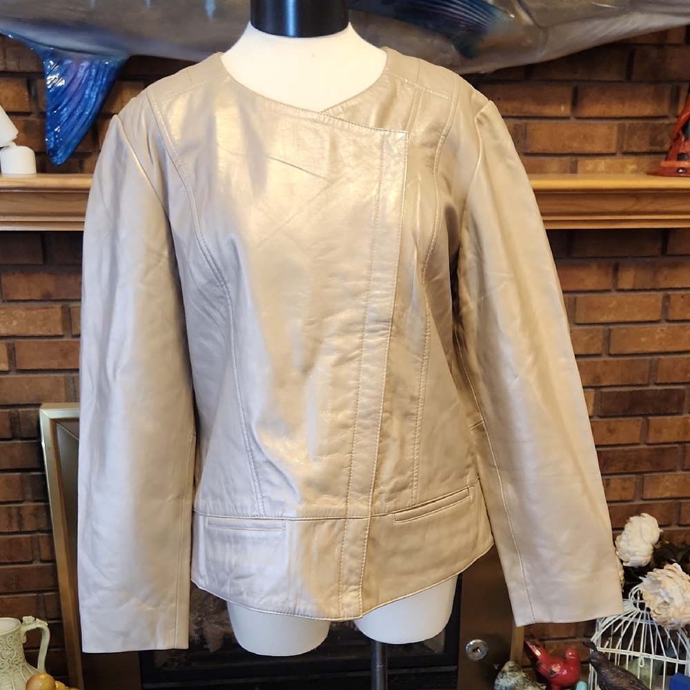 Amber Star NWT Gold Leather Jacket Size XL Collarless